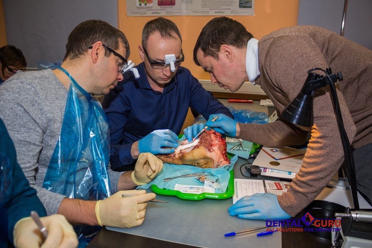5-6 декабря 2019: уникальный курс Виталия Панцулаи "Пластика мягких тканей вокруг имплантатов. Морфологический подход" в Учебном Центре Дентал Гуру